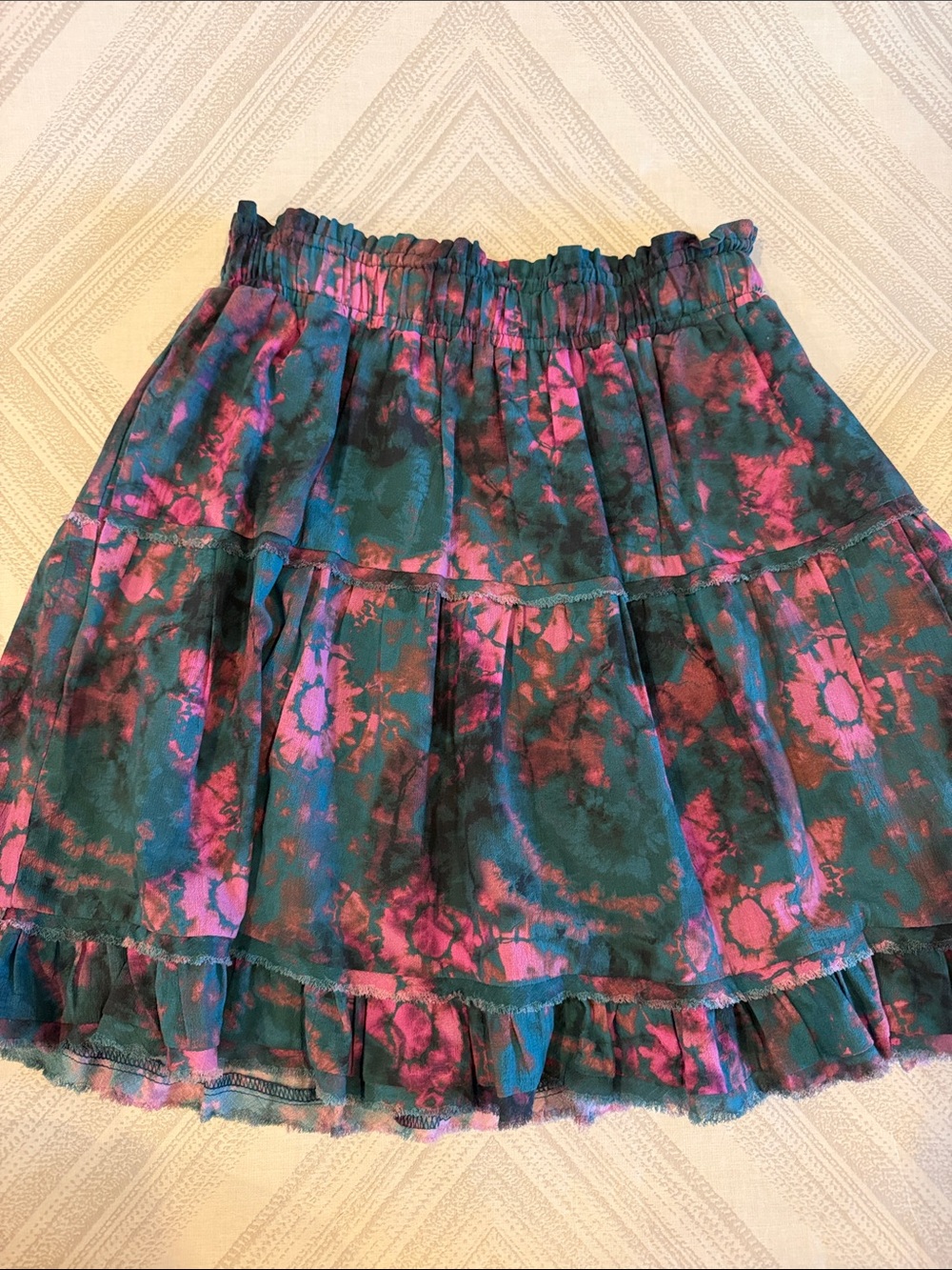 The Westside Women’s Small Green Pink Tie Dye Ruffle Mini Skirt Elastic Waist